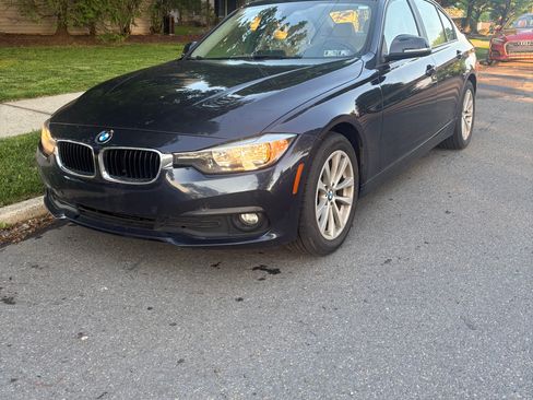 Used 2016 BMW 320i xDrive Sedan AWD/4WD image 5