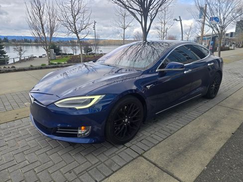 Used 2017 Tesla Model S 75D image 9