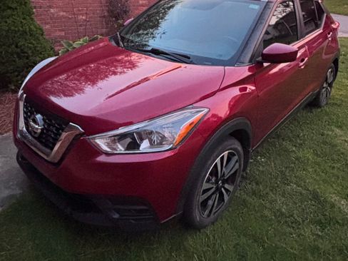 Used 2019 Nissan Kicks SV w/ Exterior Electronics Package image 10