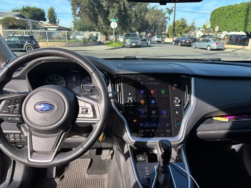 Used 2020 Subaru Outback Premium image 8