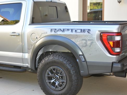Used 2022 Ford F150 Raptor w/ Raptor 37 Performance Package AWD/4WD image 4