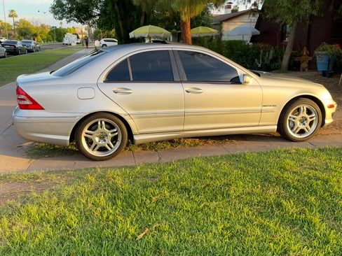 Used 2002 Mercedes-Benz C 32 AMG image 7