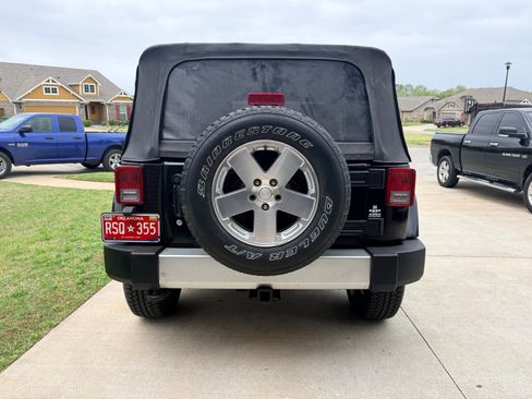 Used 2009 Jeep Wrangler Sahara w/ Trailer Tow Group image 2