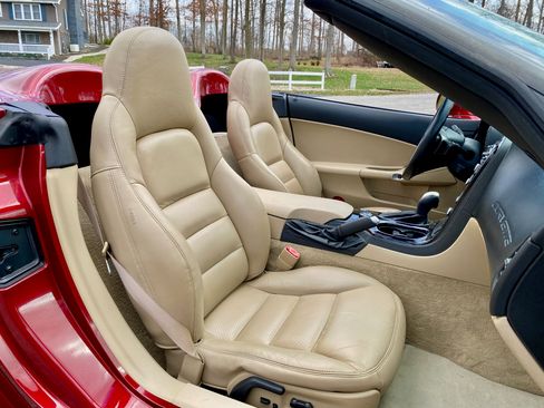 Used 2009 Chevrolet Corvette Convertible w/ Preferred Equipment Group image 17