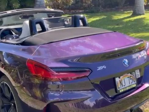 Used 2024 BMW Z4 M40i w/ Premium Package image 9