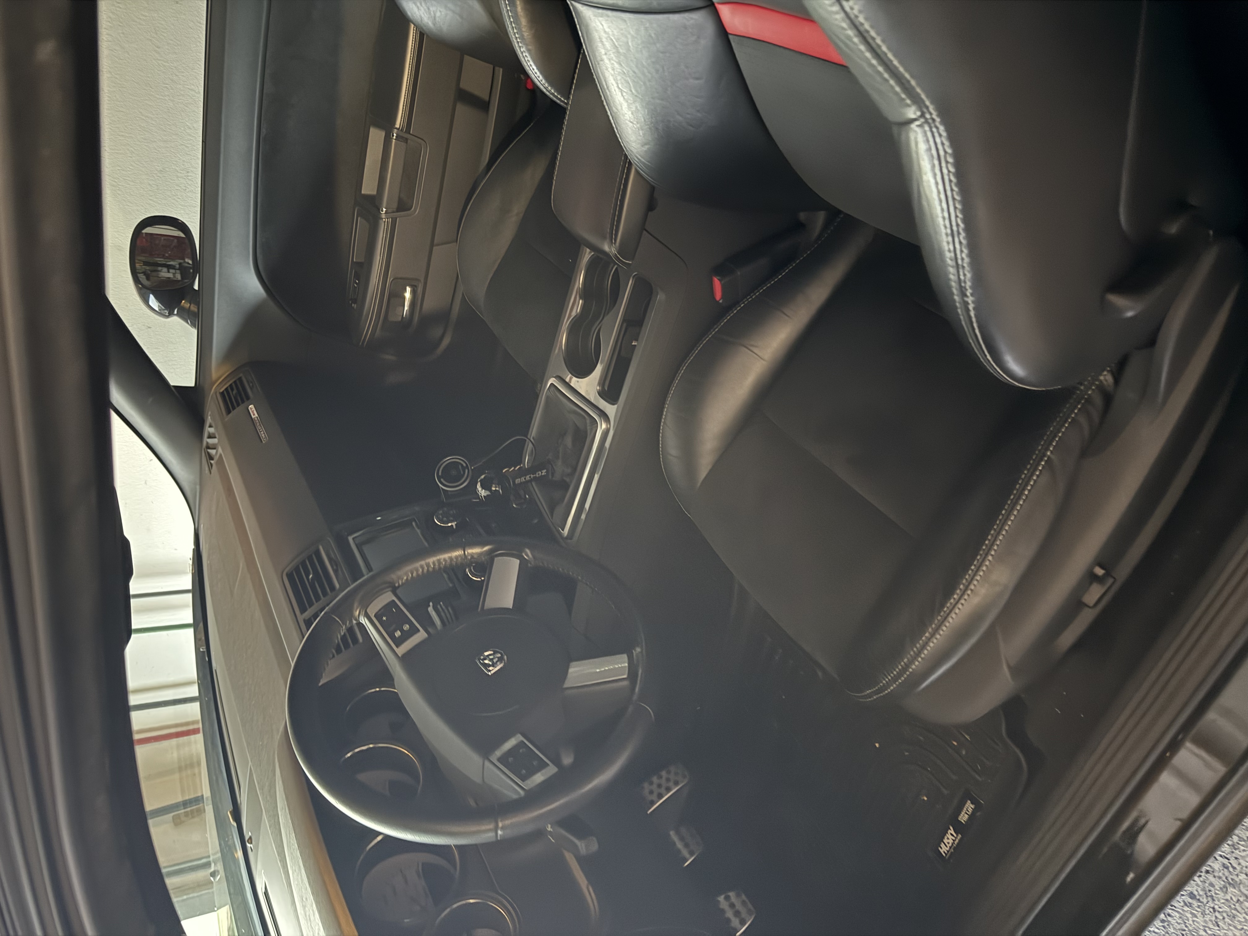 Used 2009 Dodge Challenger SRT8 w/ SRT Option Group II RWD image 12