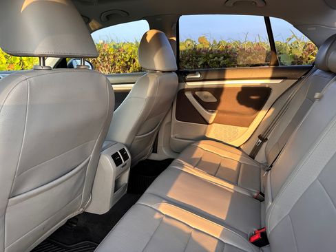 Used 2009 Volkswagen Jetta SE image 12