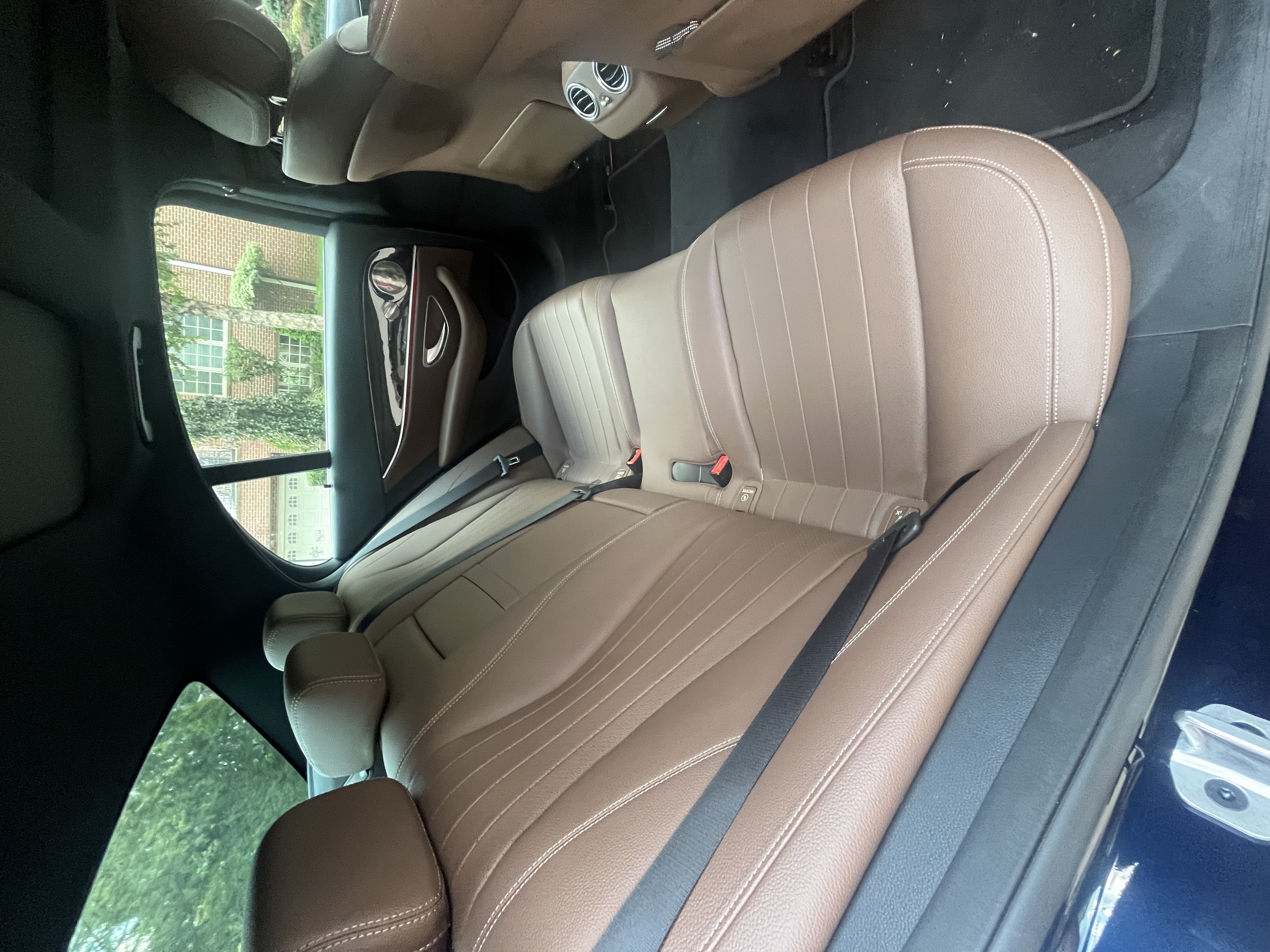 Used 2021 Mercedes-Benz E 350 4MATIC Sedan image 6