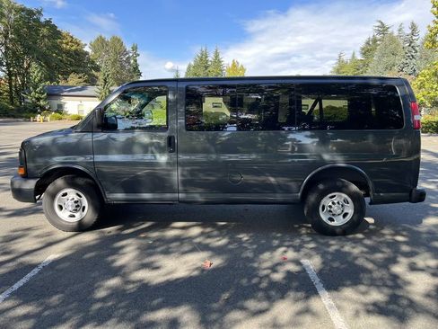 Used 2015 Chevrolet Express 2500 LS image 15