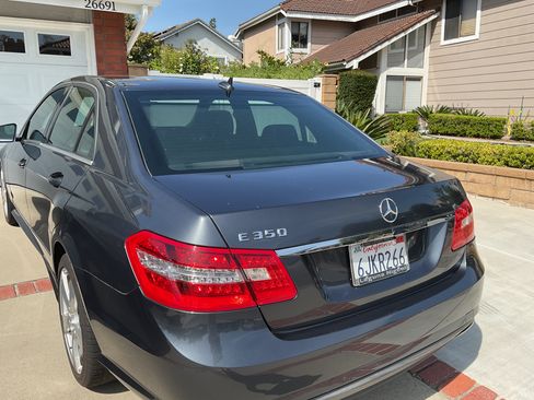 Used 2010 Mercedes-Benz E 350 E 350 Sedan 4D image 9