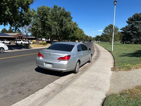 Used 2005 Toyota Avalon Limited FWD image 5
