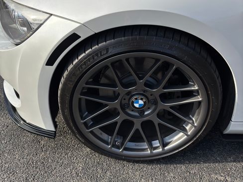 Used 2013 BMW 335i Convertible image 23