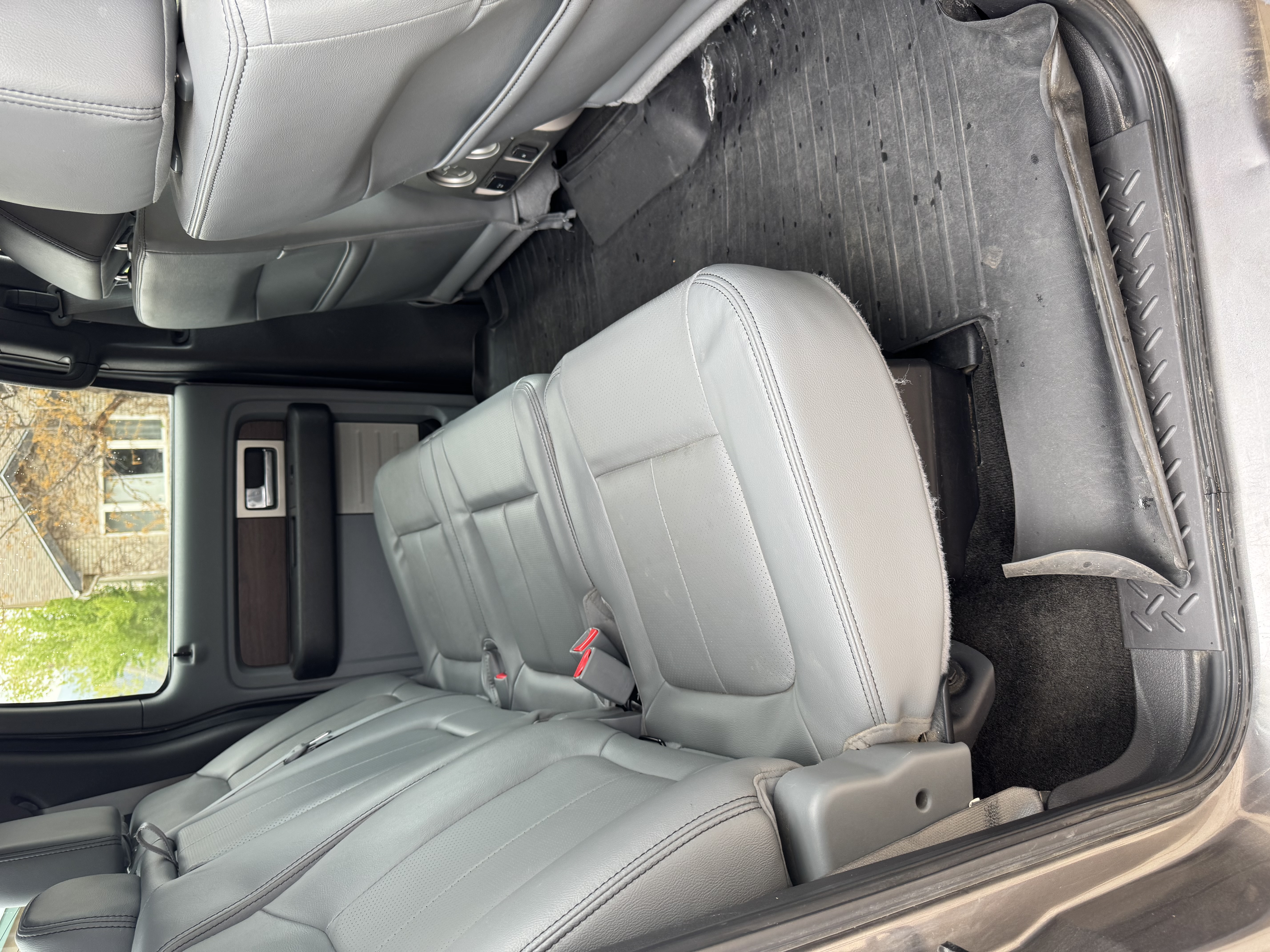 Used 2014 Ford F150 Lariat w/ Equipment Group 502A Luxury AWD/4WD image 13