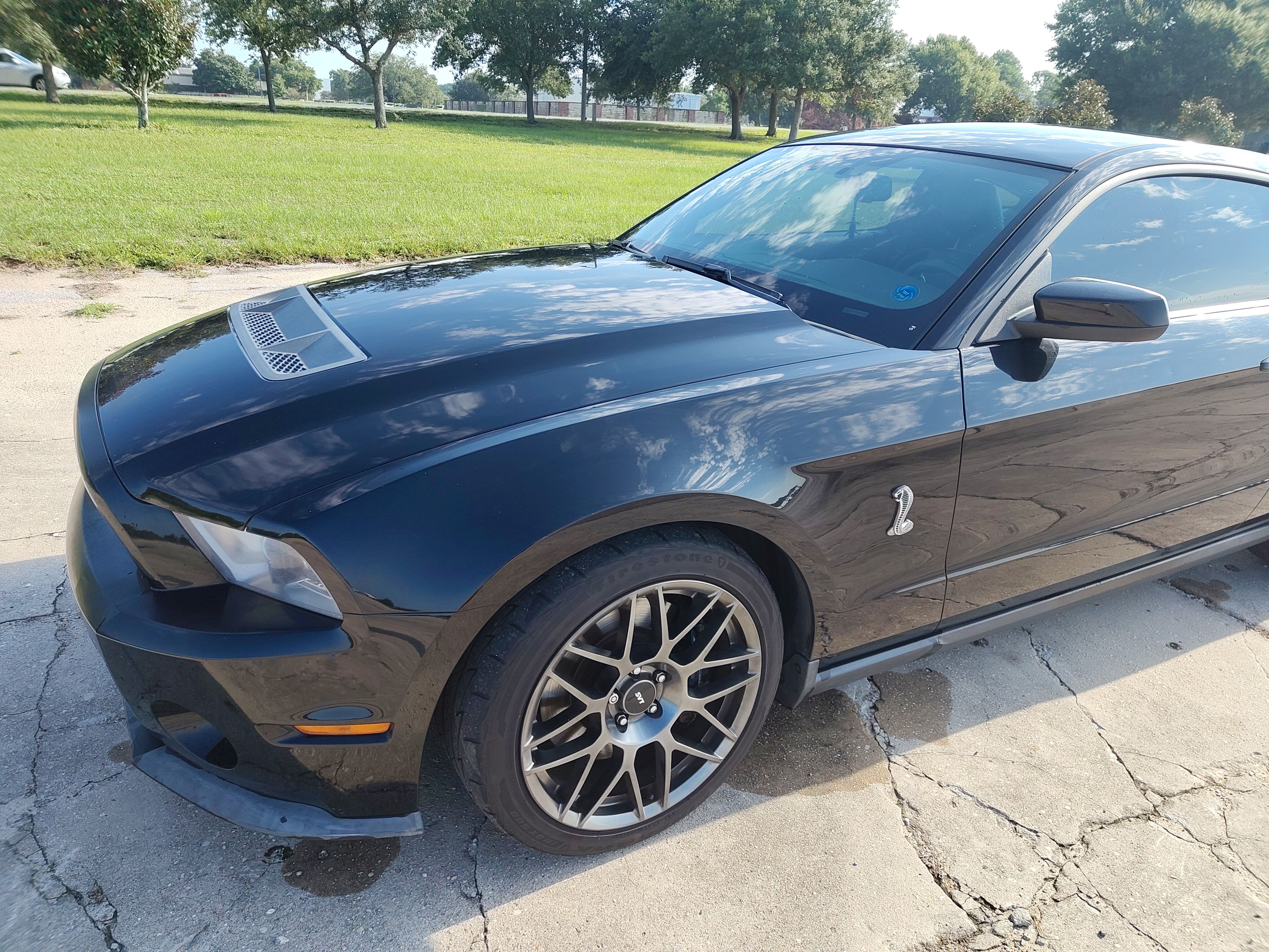 Used 2012 Ford Mustang Shelby GT500 w/ SVT Performance Pkg RWD image 12