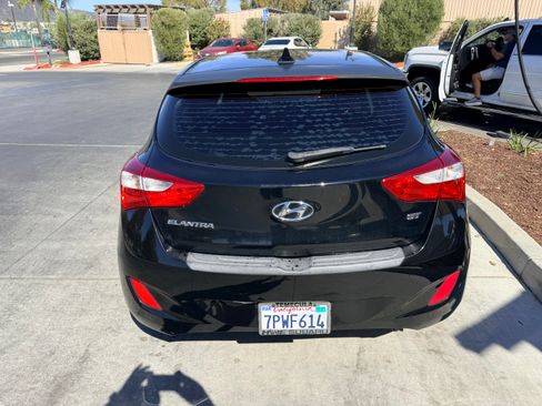 Used 2016 Hyundai Elantra GT w/ Option Group 02 FWD image 6