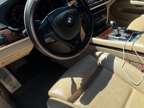 Used 2014 BMW 750Li RWD image 3