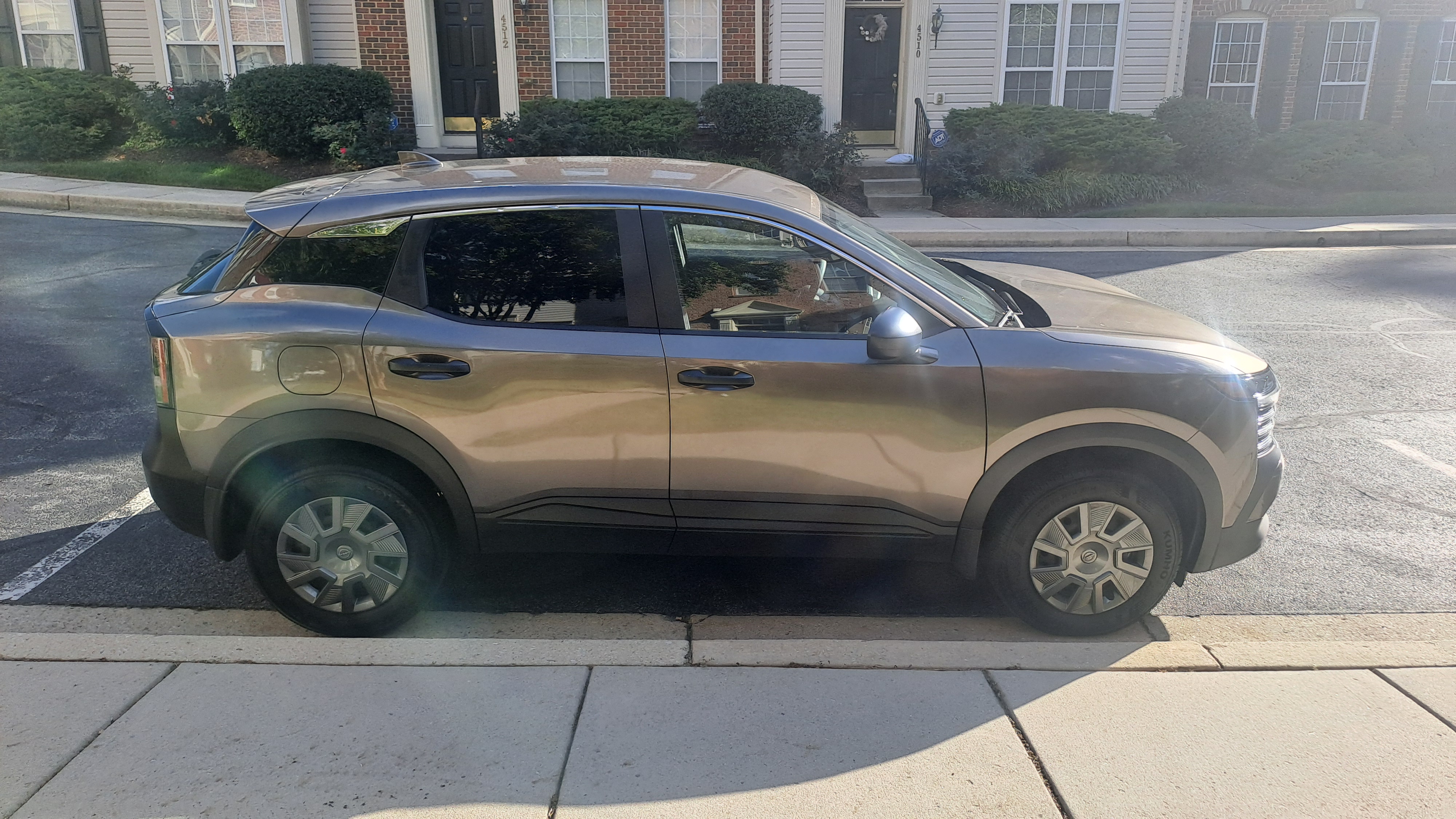 Used 2025 Nissan Kicks S w/ Charging Package FWD image 12