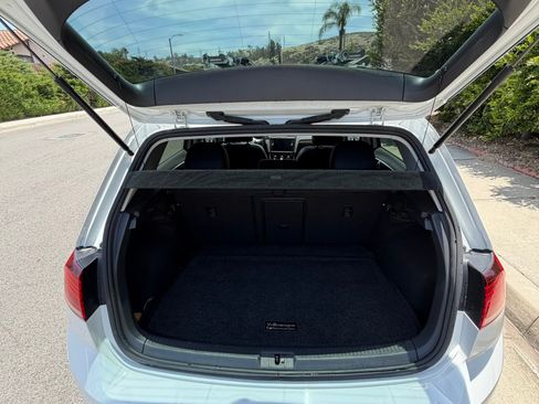 Used 2018 Volkswagen Golf SE FWD image 15