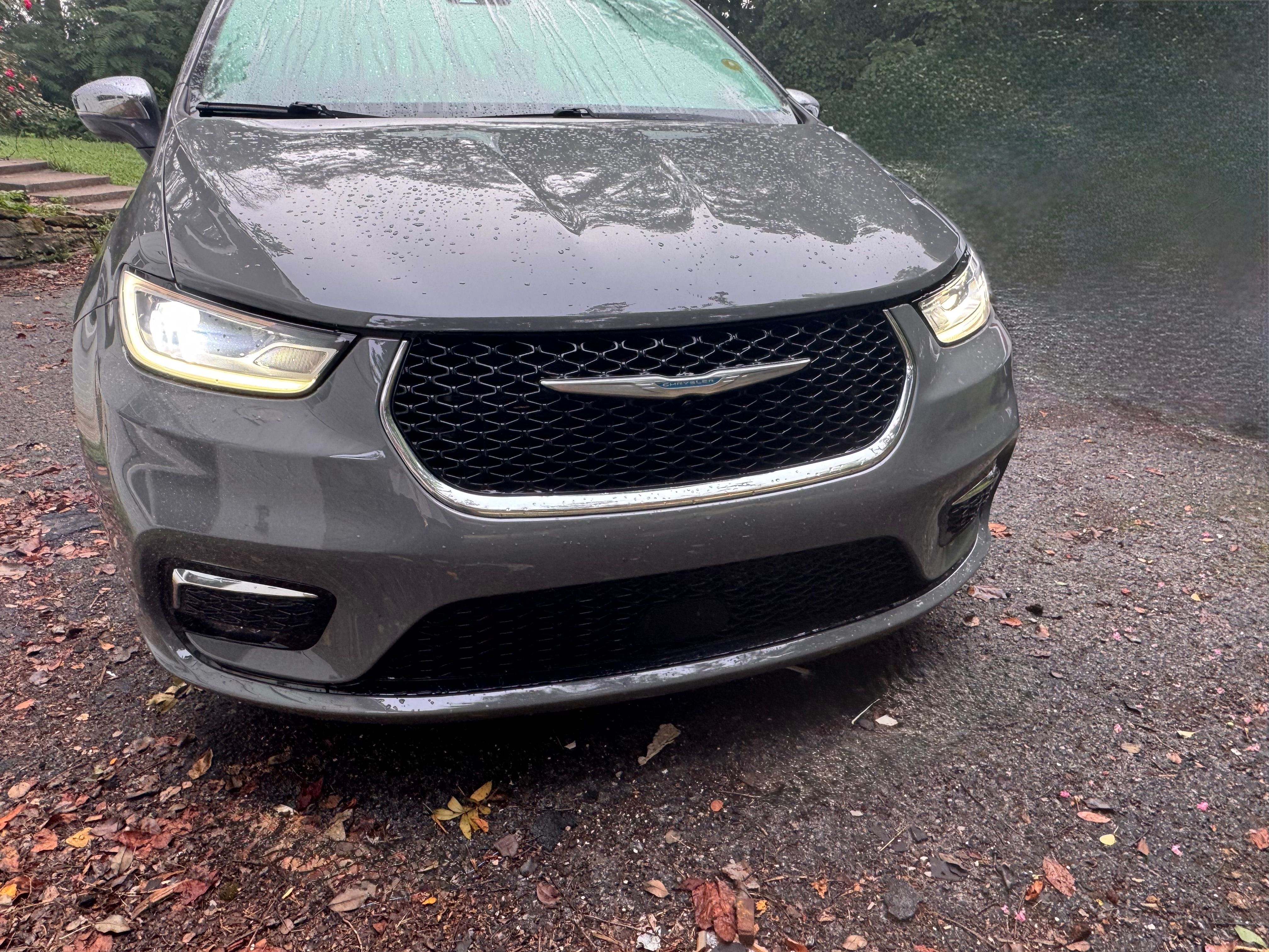 Used 2021 Chrysler Pacifica Limited FWD image 5