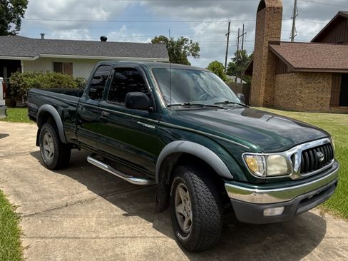 Used 2002 Toyota Tacoma PreRunner RWD image 2
