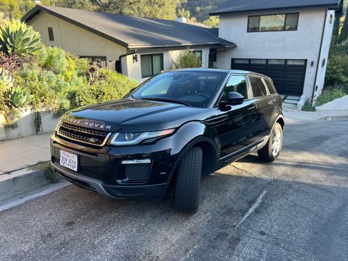 Used 2016 Land Rover Range Rover Evoque SE AWD/4WD image 6