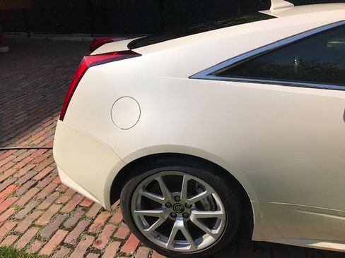 Used 2011 Cadillac CTS V image 5