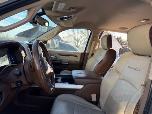 Used 2019 RAM 2500 Laramie image 17