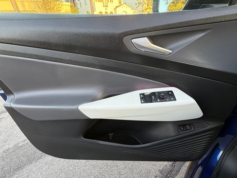 Used 2021 Volkswagen ID.4 1st Edition image 9