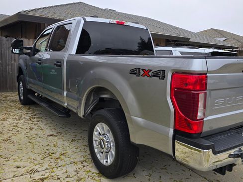 Used 2022 Ford F250 XLT image 6