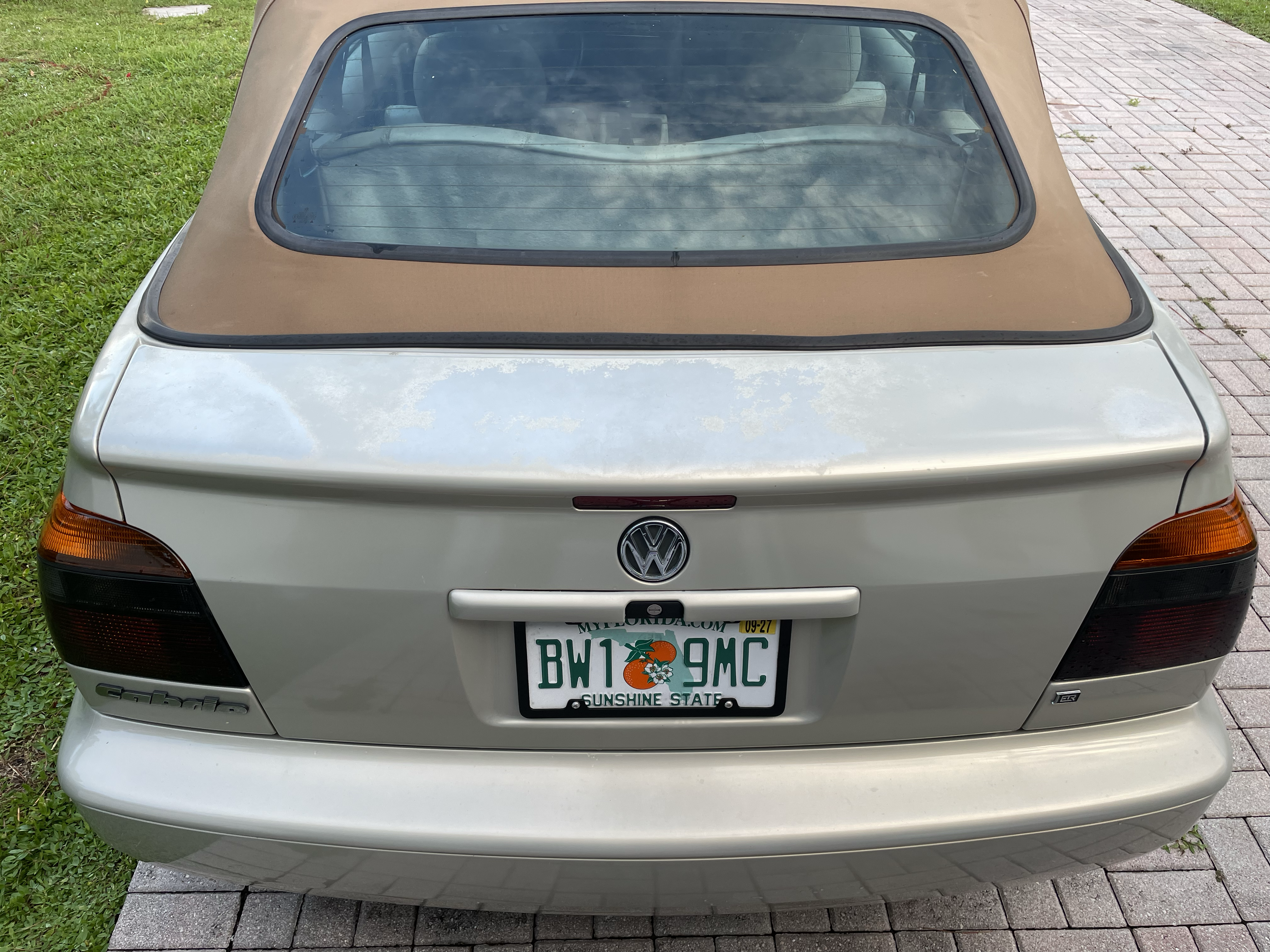 Used 1999 Volkswagen Cabrio GLS FWD image 17