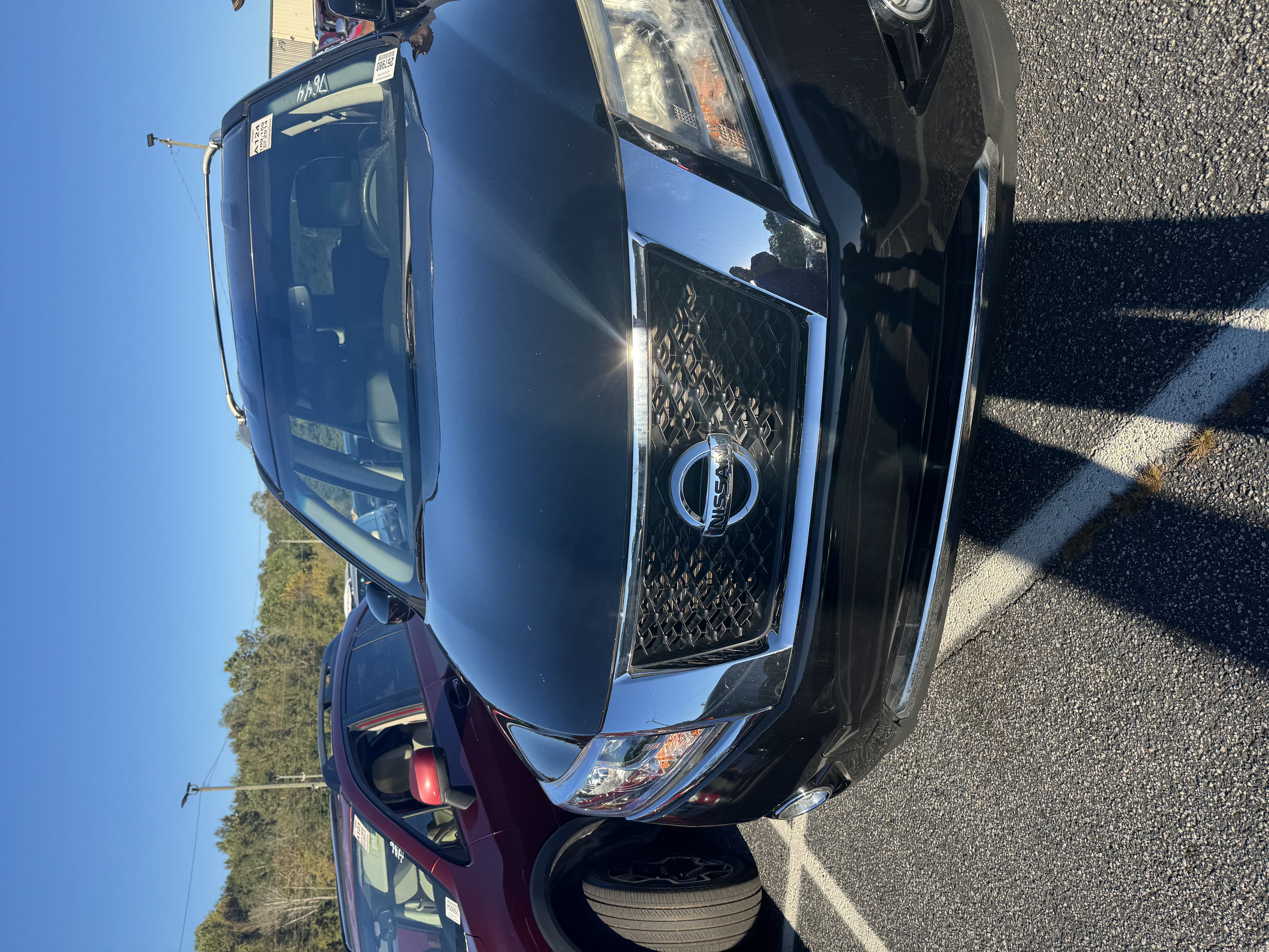 Used 2014 Nissan Pathfinder SL AWD/4WD image 2