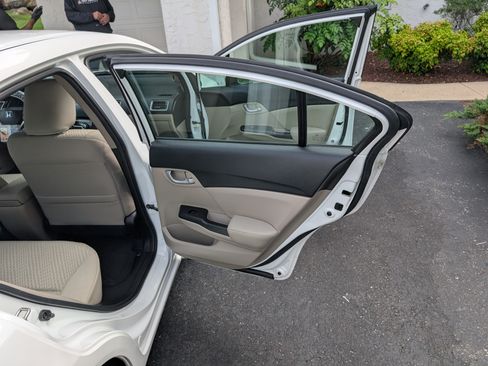 Used 2015 Honda Civic SE image 22