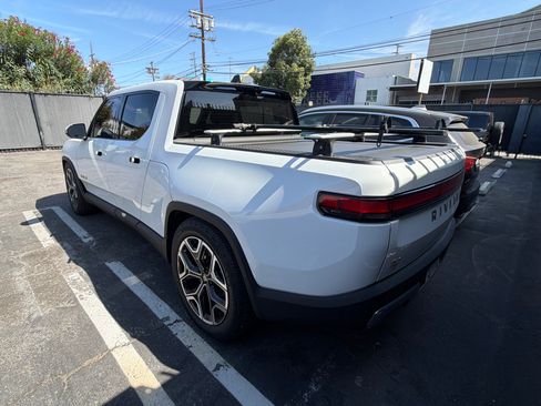 Used 2022 Rivian R1T Adventure AWD/4WD image 8