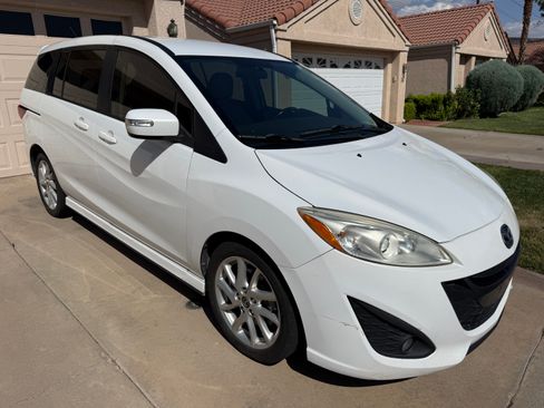 Used 2014 MAZDA MAZDA5 Touring FWD image 1