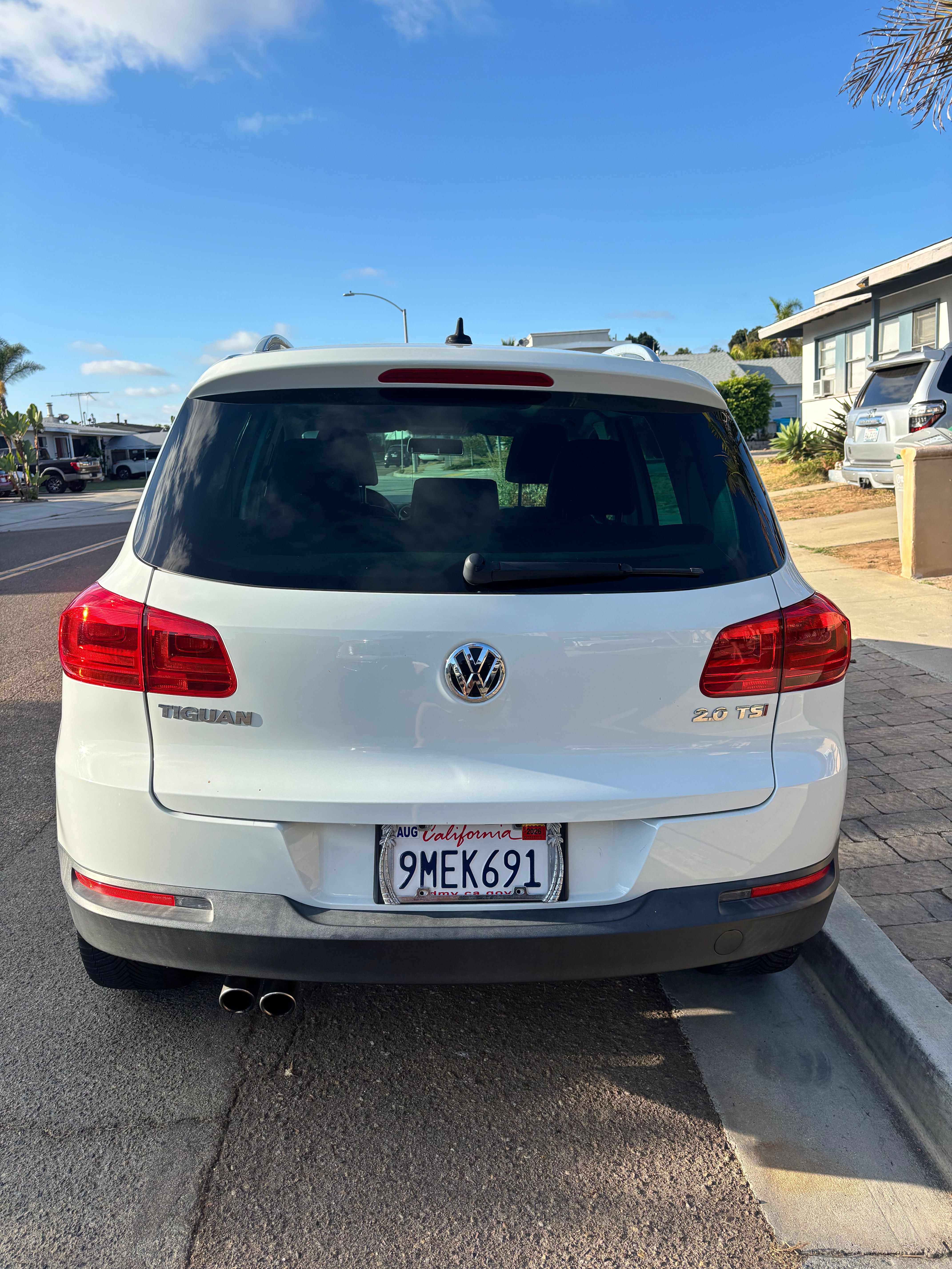 Used 2015 Volkswagen Tiguan SEL FWD image 6