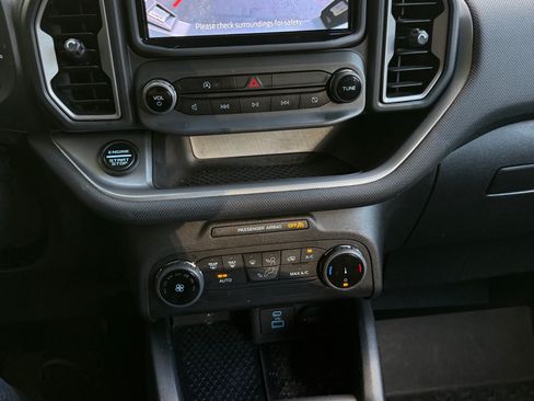 Used 2022 Ford Bronco Sport Big Bend AWD/4WD image 11