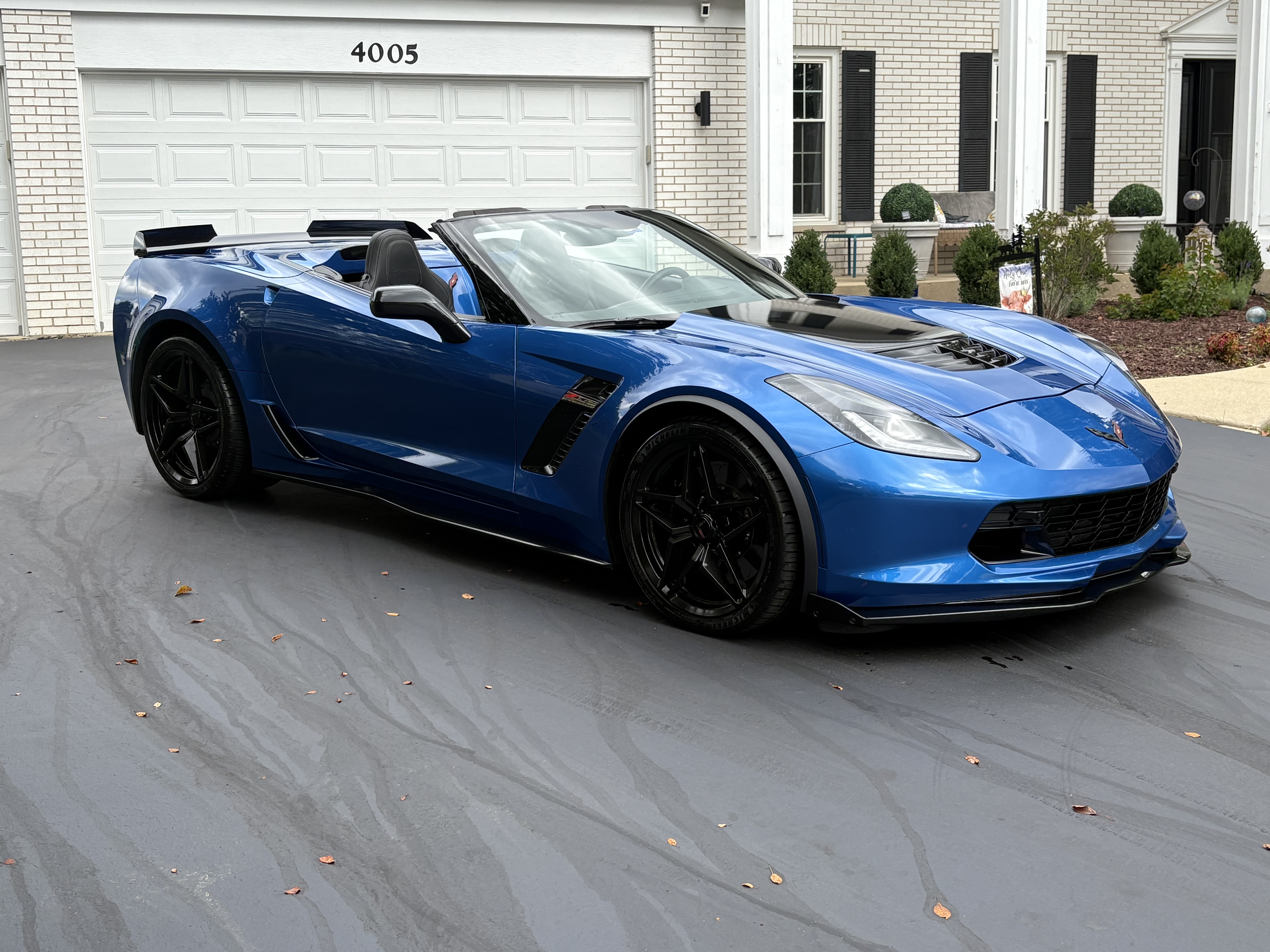 Used 2016 Chevrolet Corvette Z06 w/ 3LZ Preferred Equipment Group RWD image 4