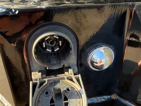 Used 2015 GMC Sierra 1500 SLT w/ SLT Crew Cab Value Package image 31