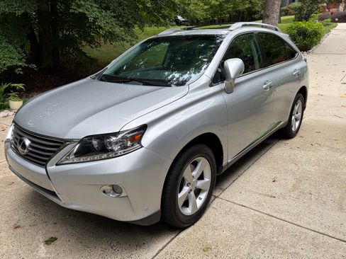 Used 2013 Lexus RX 350 FWD w/ Navigation Pkg image 2