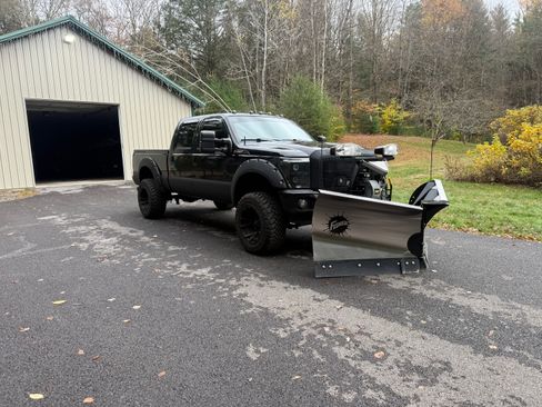 Used 2015 Ford F250 Platinum w/ FX4 Off-Road Package image 29