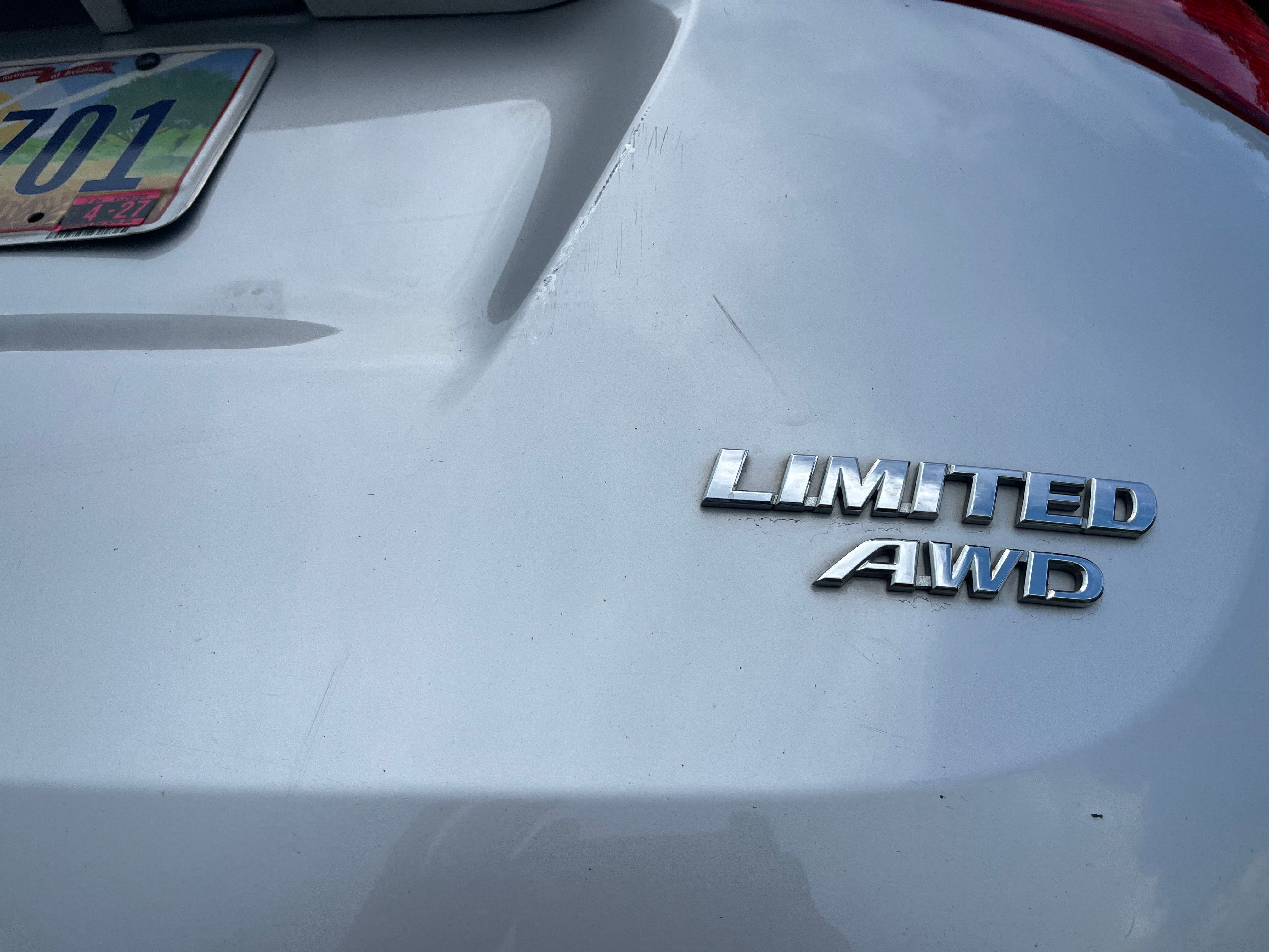 Used 2015 Toyota RAV4 Limited w/ Technology Package AWD/4WD image 4