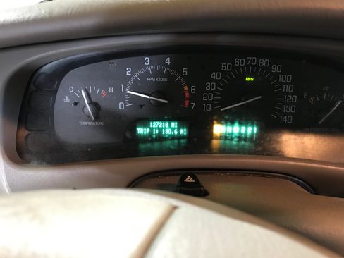 Used 2001 Buick Park Avenue w/ Prestige Pkg image 9