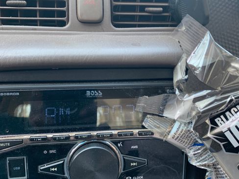 Used 1999 Toyota Camry LE image 4