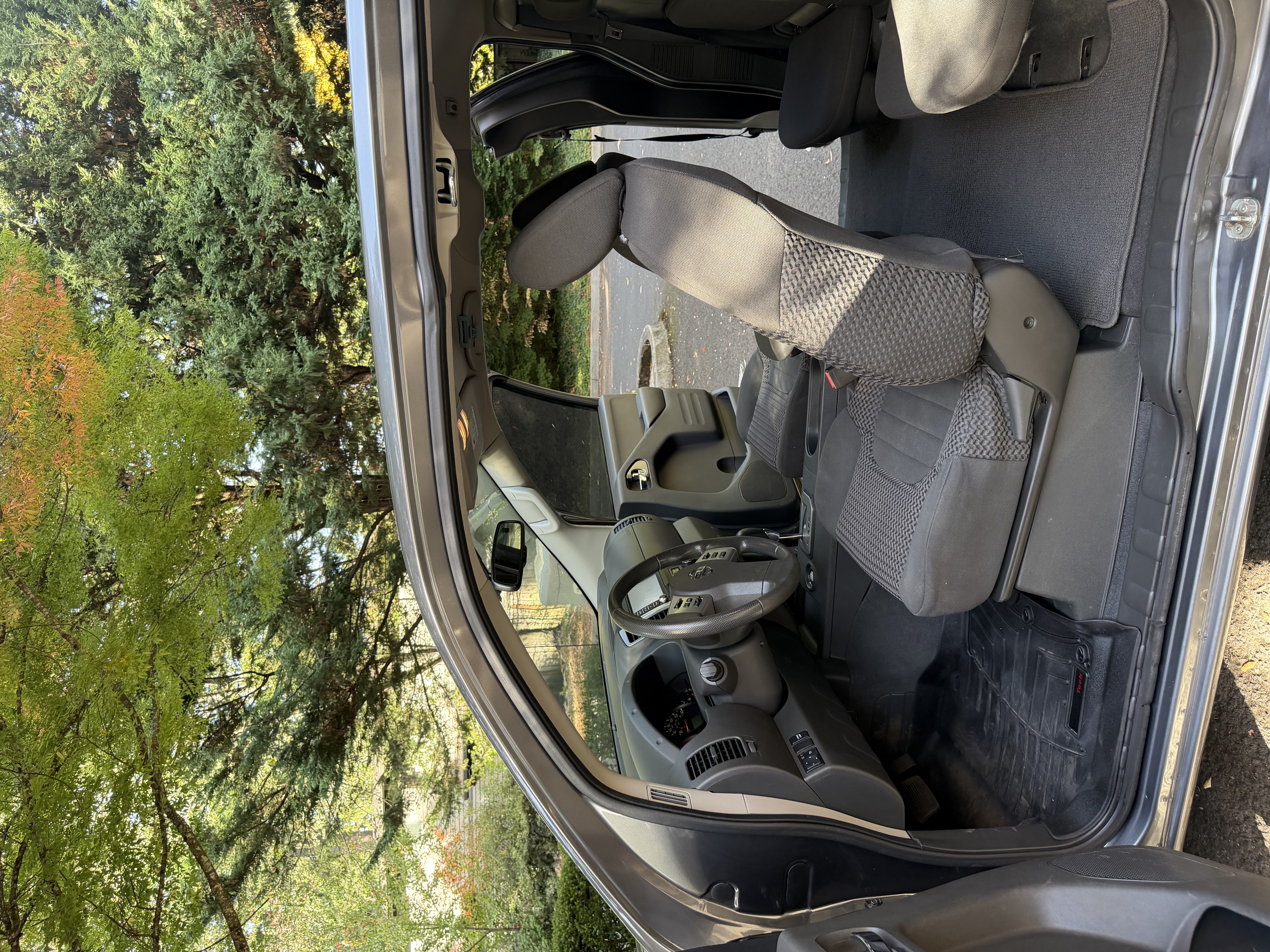 Used 2021 Nissan Frontier SV RWD image 6