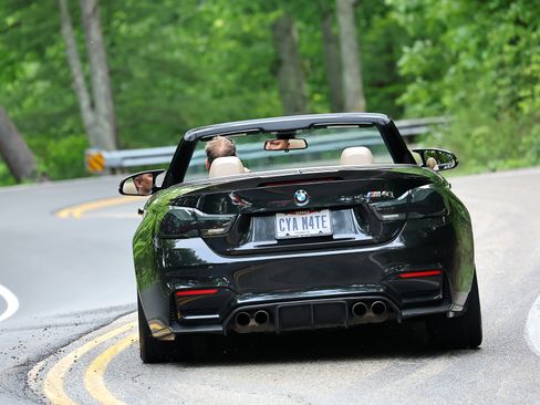 Used 2015 BMW M4 Convertible image 17