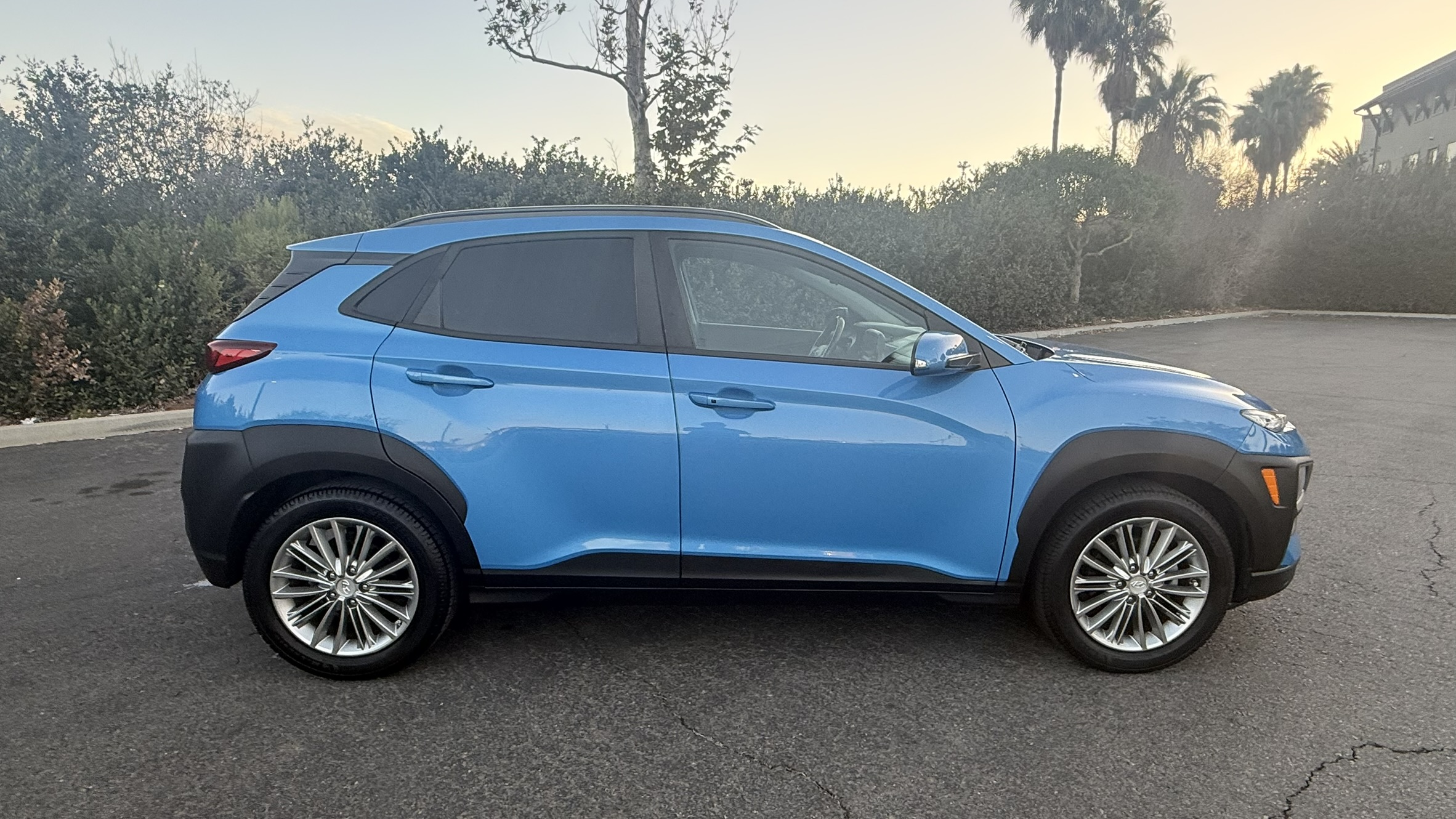 Used 2020 Hyundai Kona SEL FWD image 11
