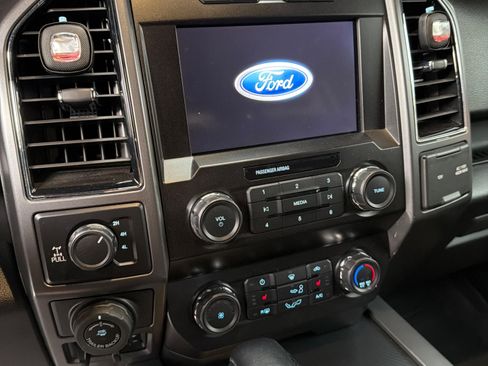 Used 2020 Ford F150 XLT w/ Equipment Group 302A Luxury AWD/4WD image 18