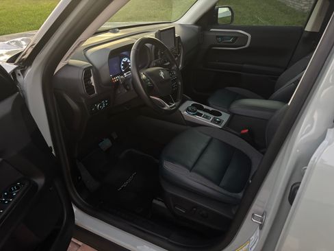 Used 2022 Ford Bronco Sport Outer Banks w/ Tech Package image 12