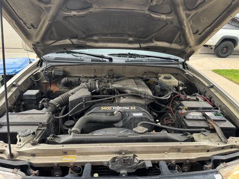 Used 2001 Toyota 4Runner SR5 image 16