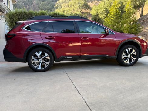 Used 2020 Subaru Outback Limited XT w/ Tech Package 2 AWD/4WD image 4